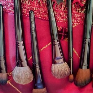 LAURA MERCIER BRUSHES